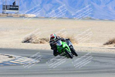 media/Jan-08-2022-SoCal Trackdays (Sat) [[1ec2777125]]/Turn 4 (1145am)/